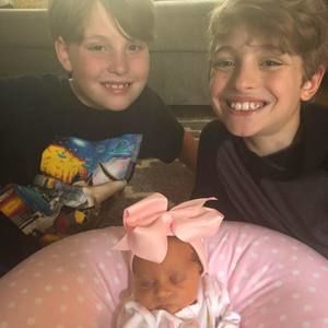 Meet your Posher, Laraine